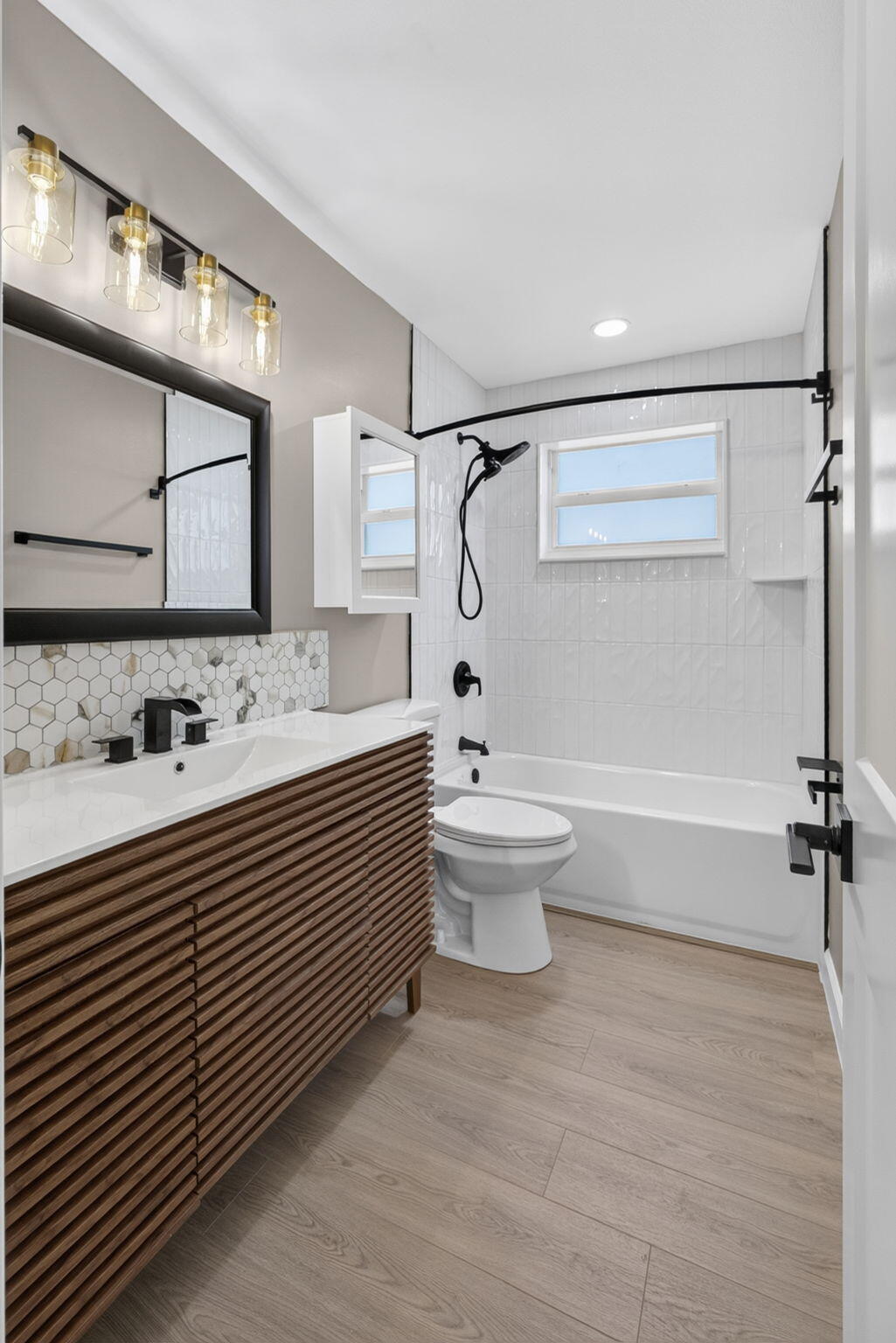 INLET CITY - Residential