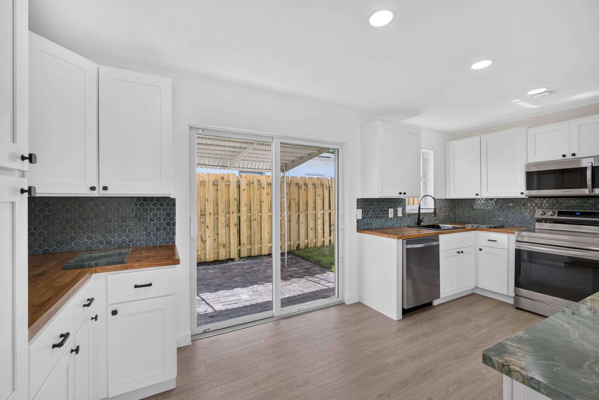 INLET CITY - Residential