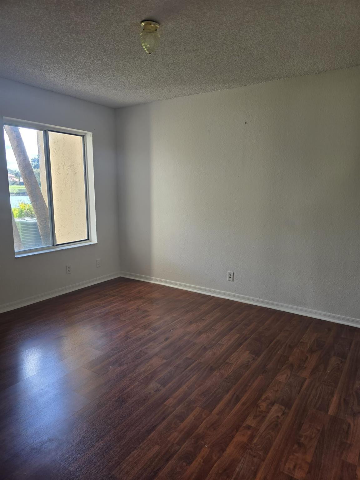 CORAL KEY CONDO - Residential Lease