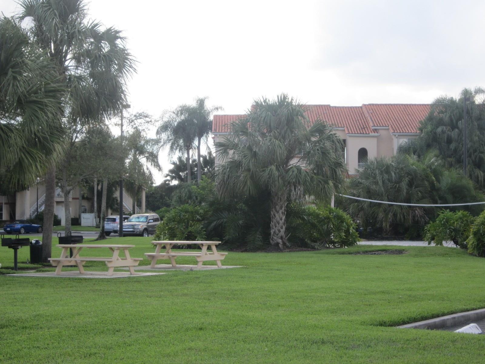 CORAL KEY CONDO - Residential Lease
