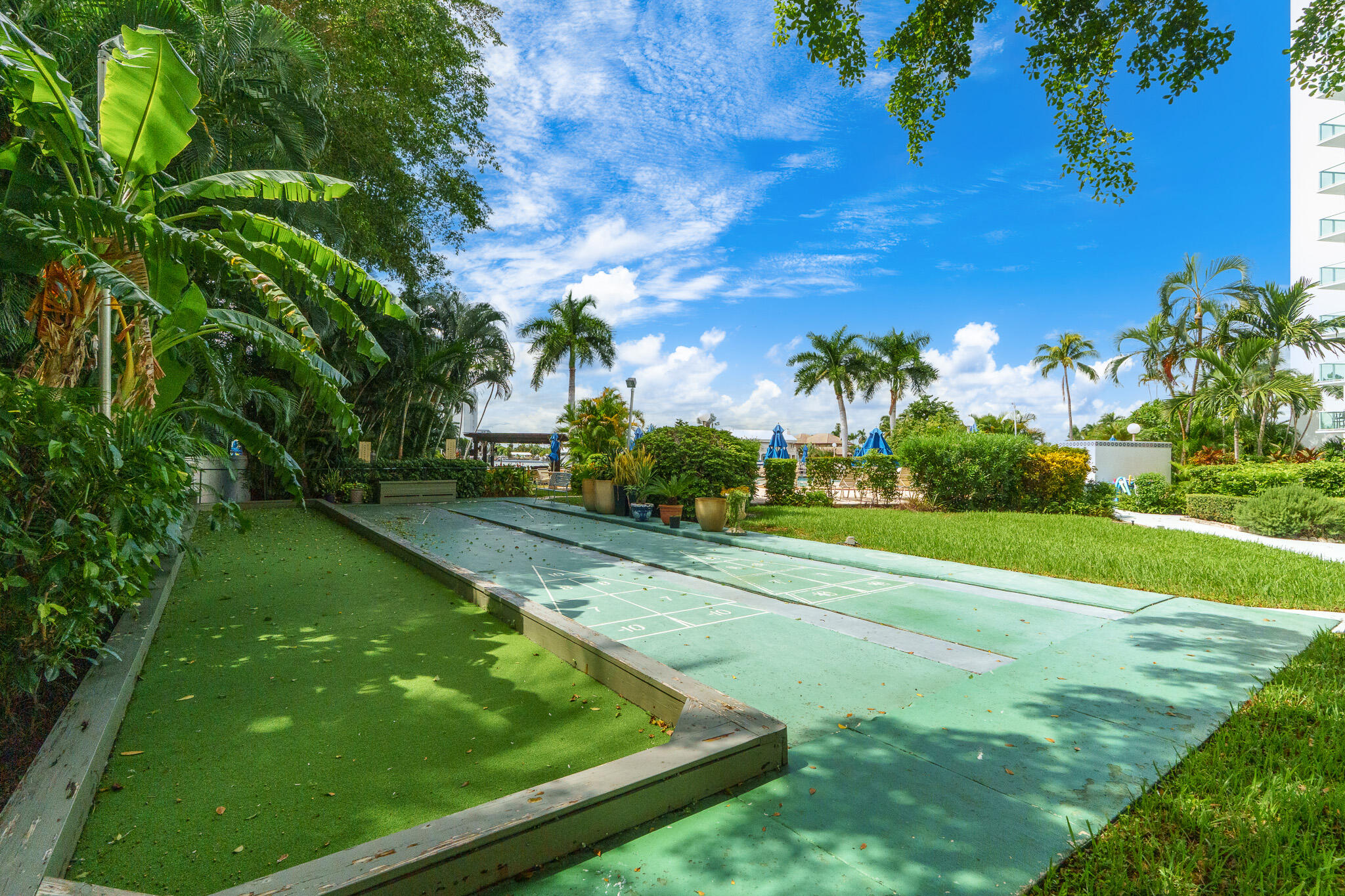 CORAL RIDGE TOWERS CO-OP - Residential