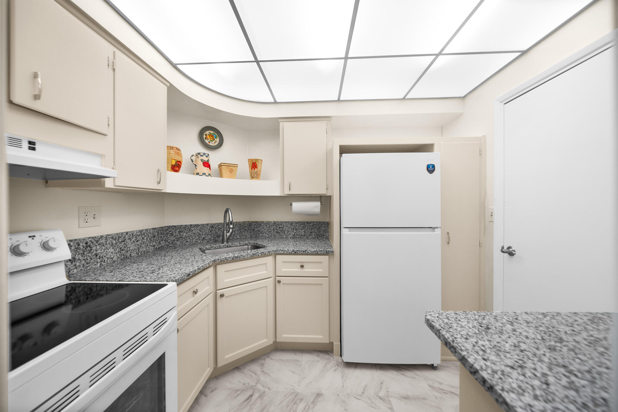 CORAL RIDGE TOWERS CO-OP - Residential