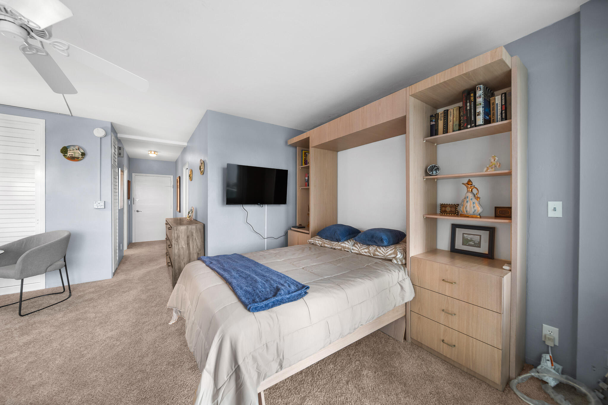 CORAL RIDGE TOWERS CO-OP - Residential
