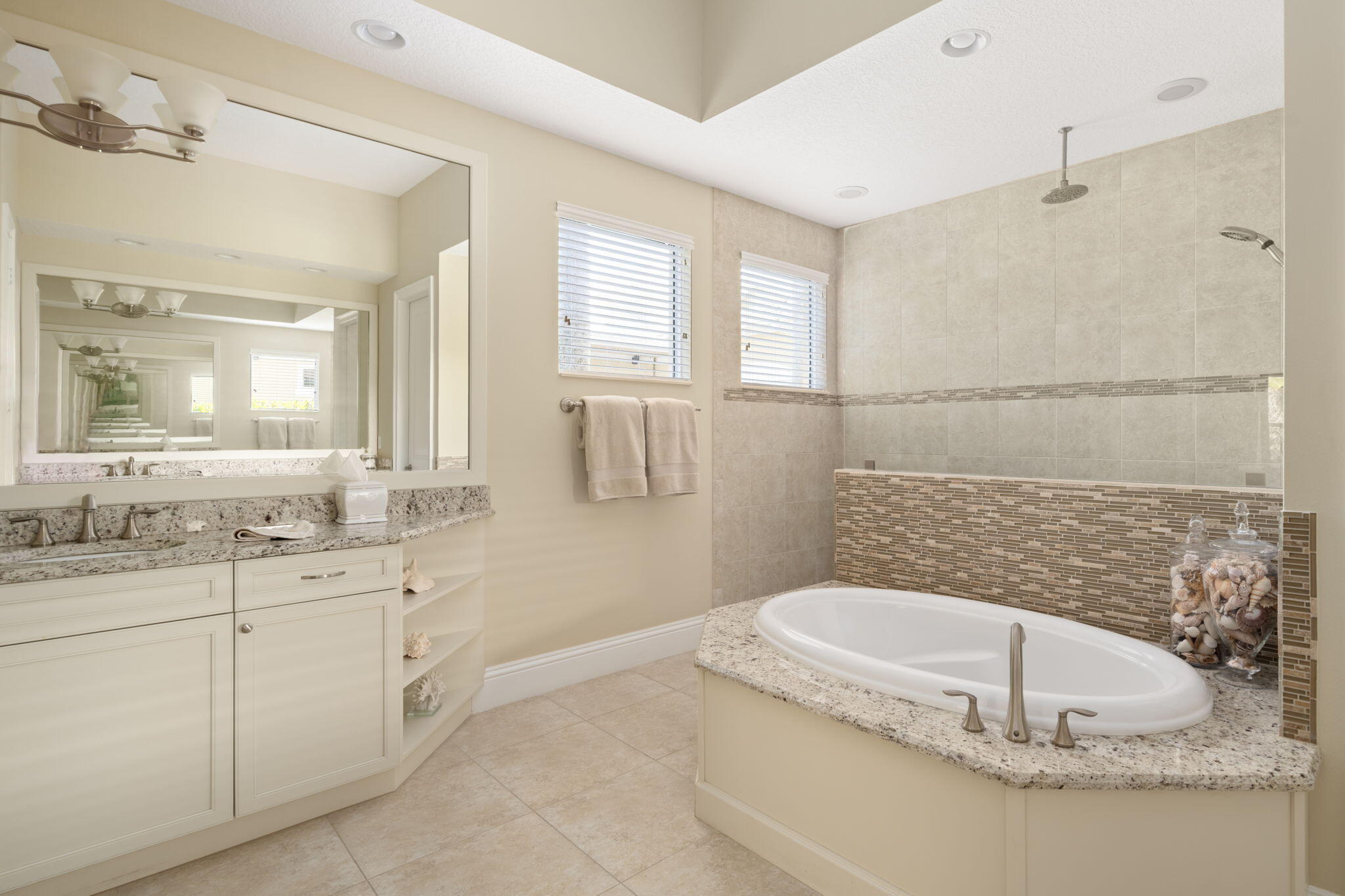 RIVERWIND PHASE THREE - Residential