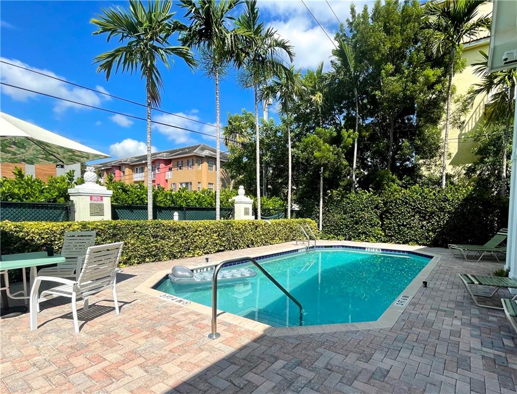 THE GROVE - Residential