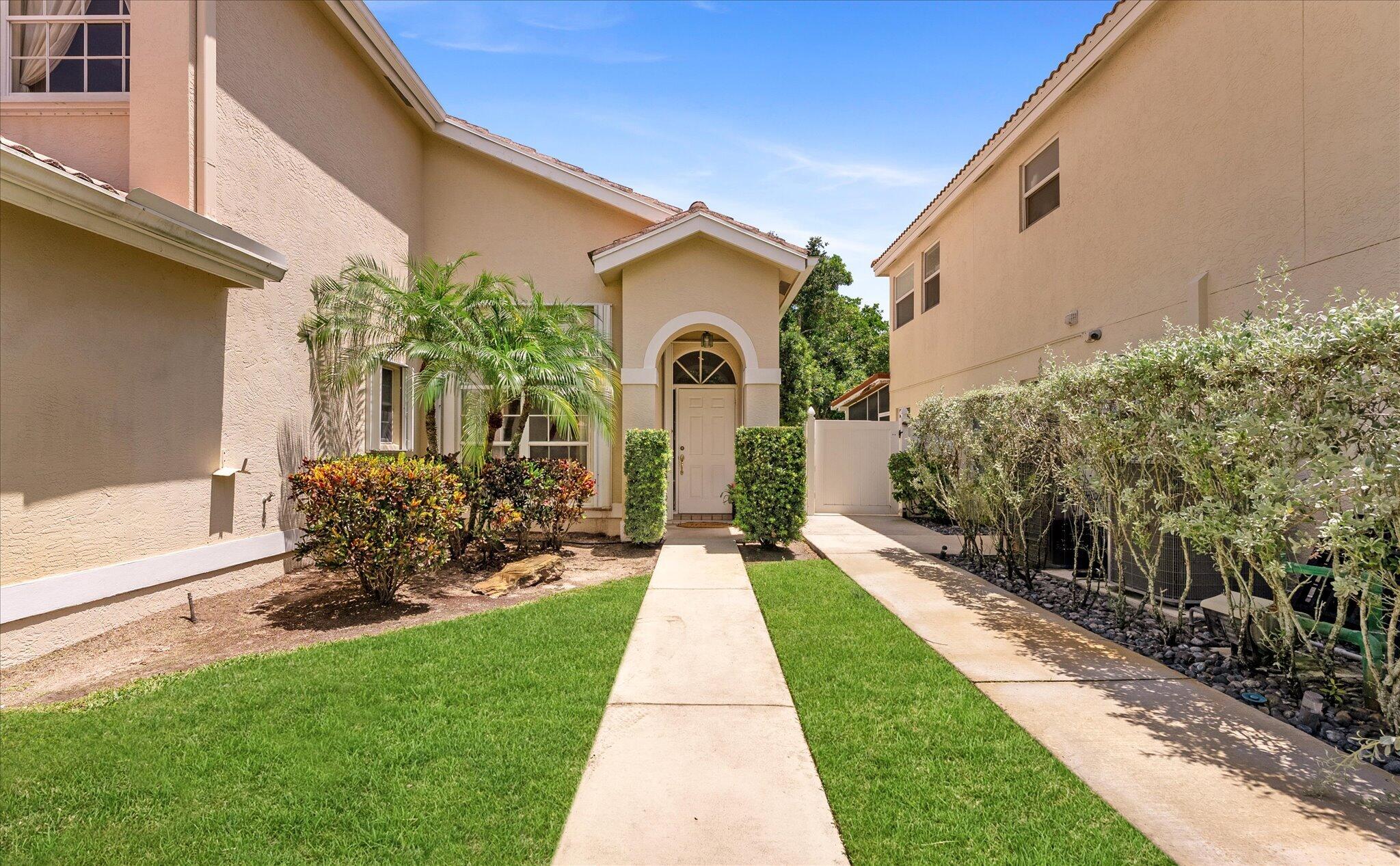 LAKES AT BOCA RATON PAR E - Residential