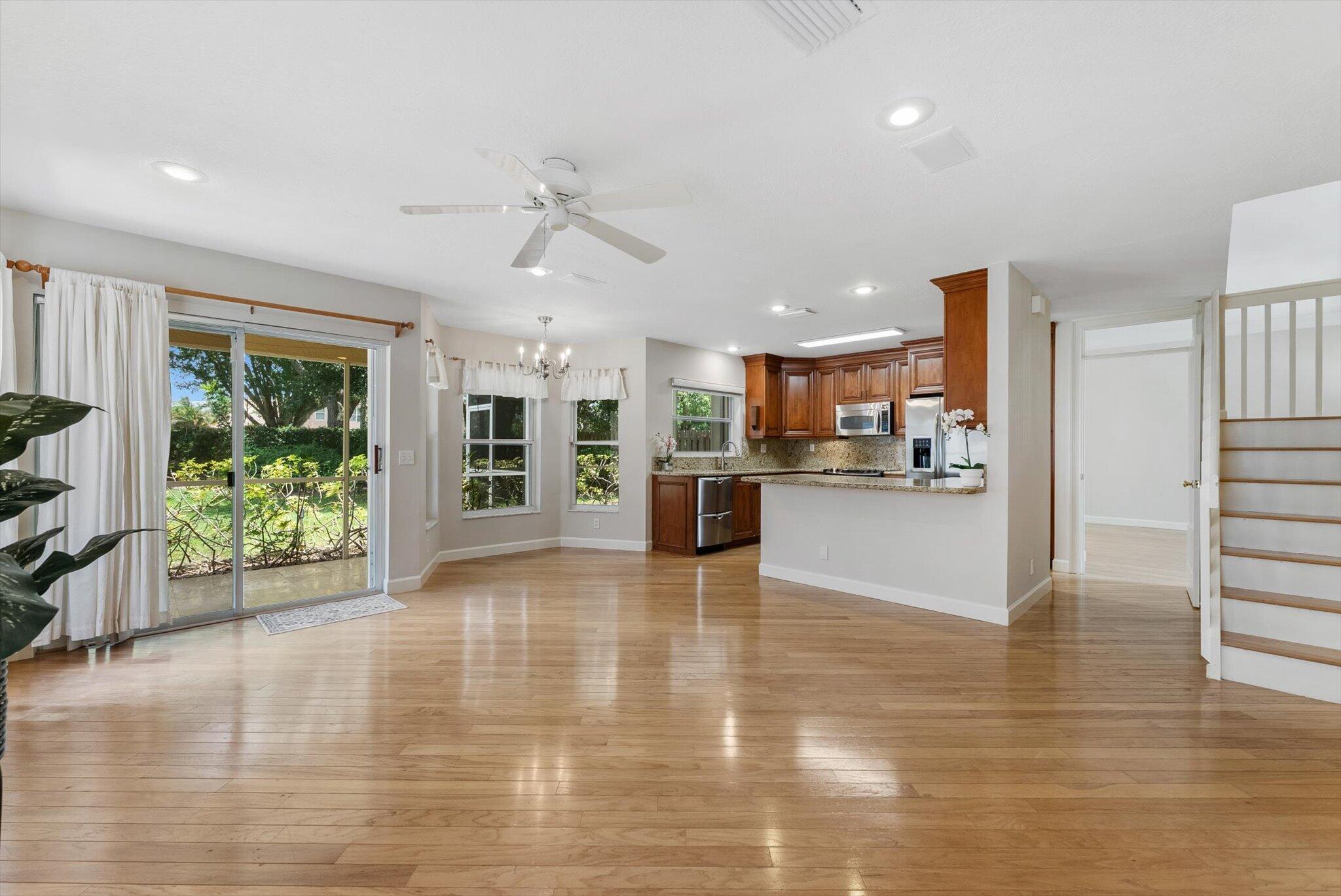 LAKES AT BOCA RATON PAR E - Residential