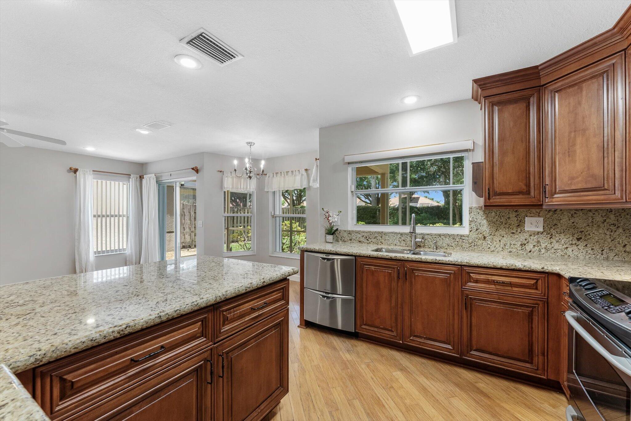LAKES AT BOCA RATON PAR E - Residential