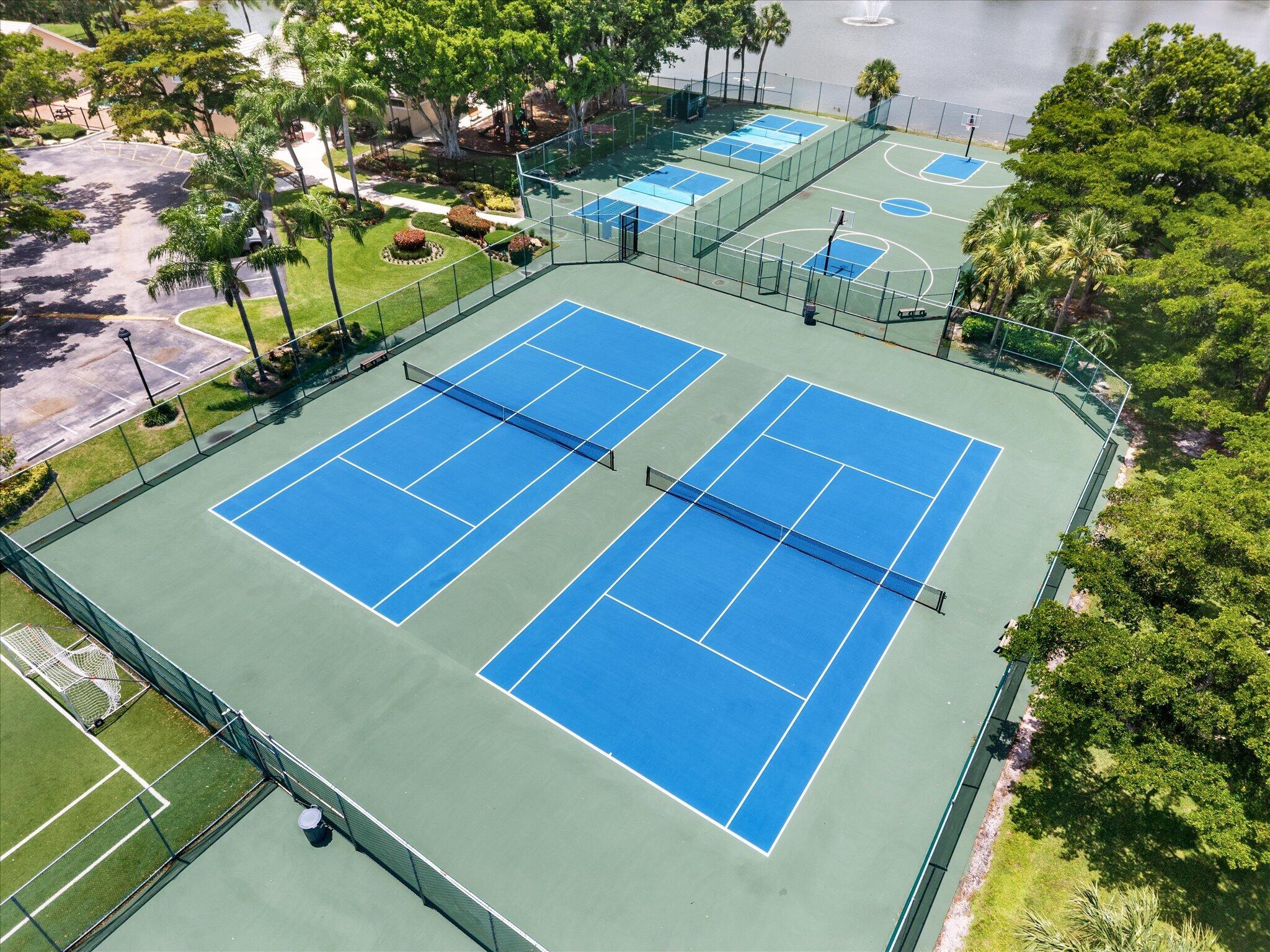LAKES AT BOCA RATON PAR E - Residential