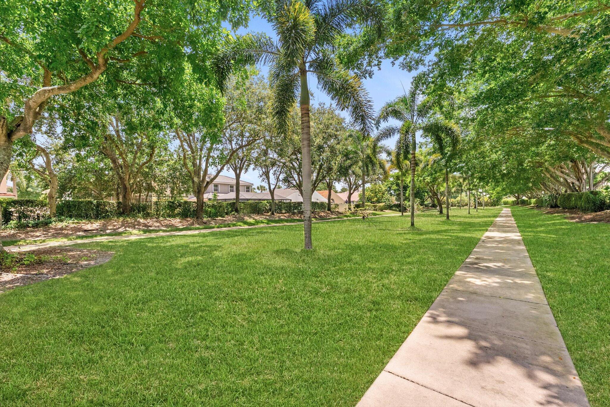 LAKES AT BOCA RATON PAR E - Residential