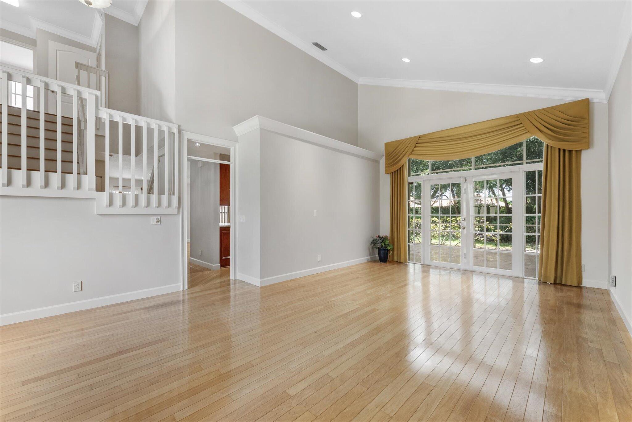 LAKES AT BOCA RATON PAR E - Residential