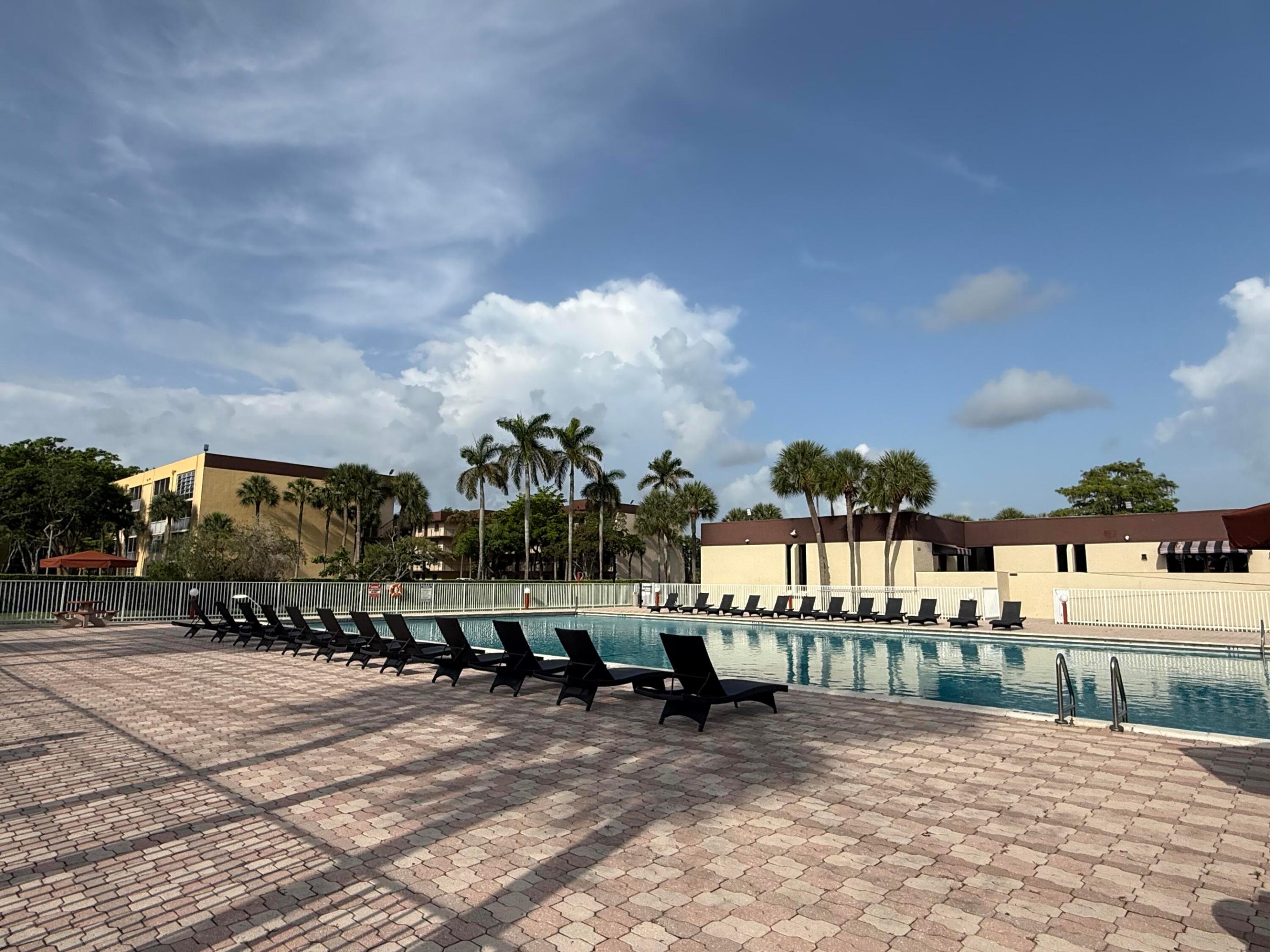 CYPRESS CHASE NORTH NO 3 CONDO - Residential