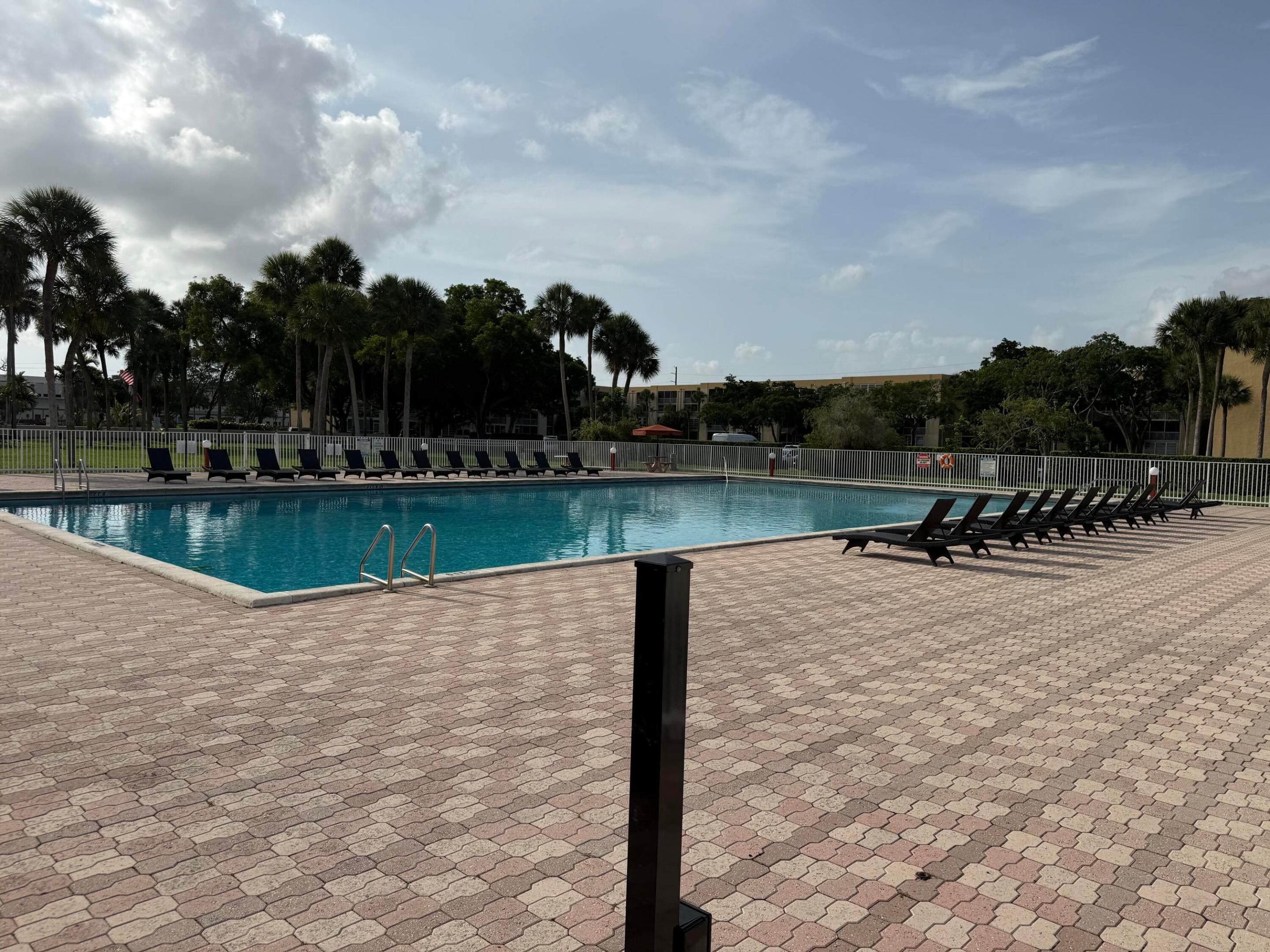 CYPRESS CHASE NORTH NO 3 CONDO - Residential