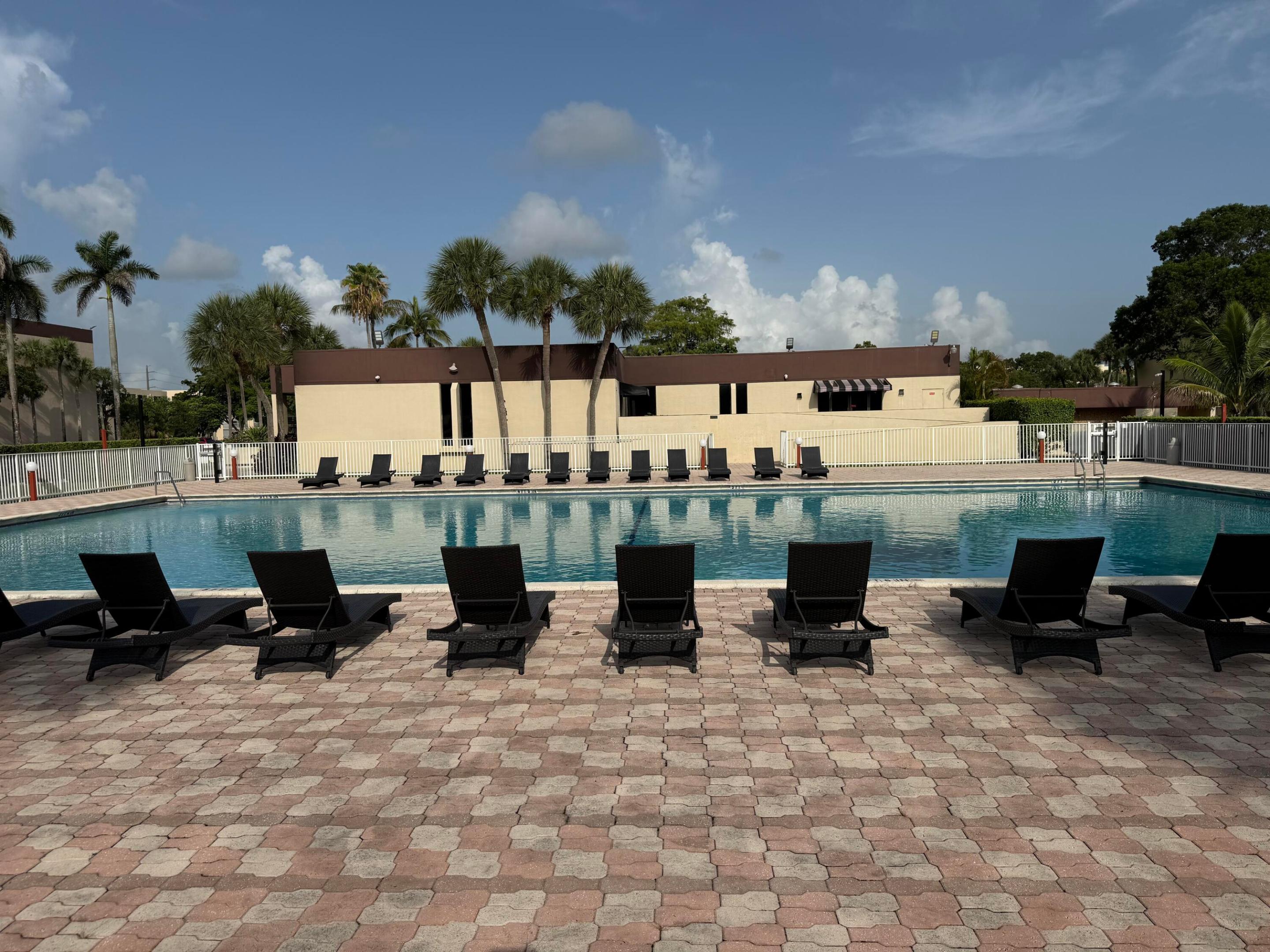 CYPRESS CHASE NORTH NO 3 CONDO - Residential