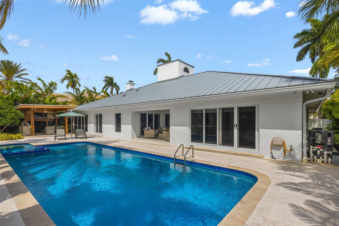 SUNRISE KEY - Residential