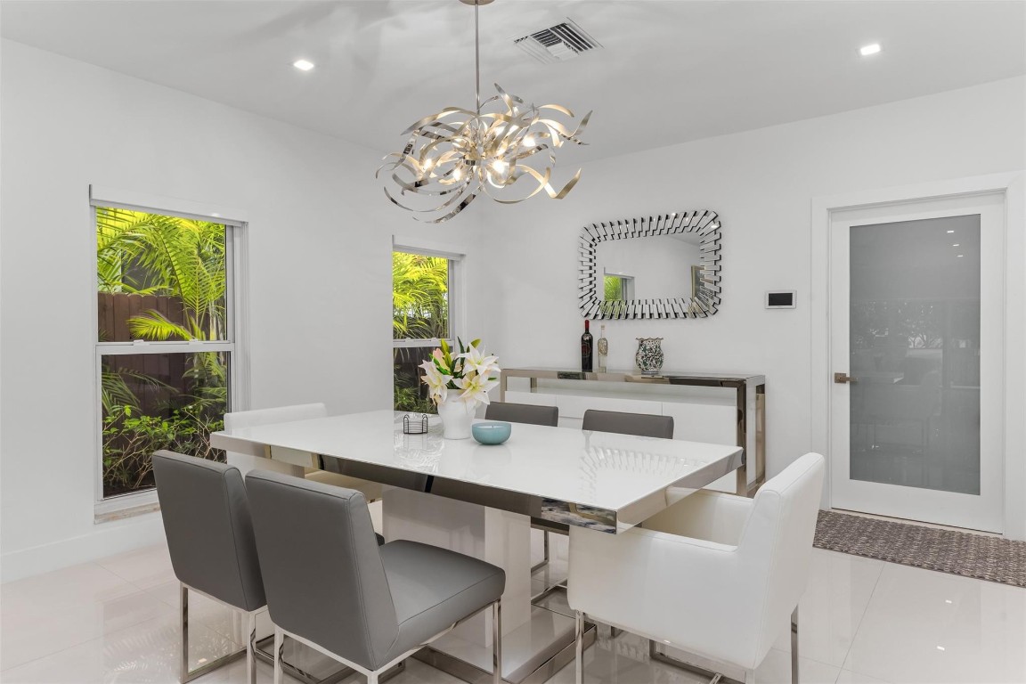 SUNRISE KEY - Residential
