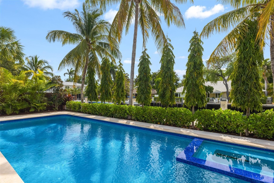 SUNRISE KEY - Residential