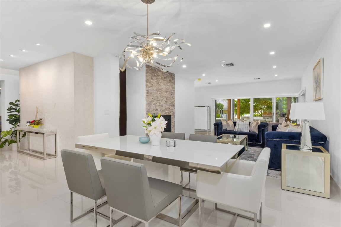 SUNRISE KEY - Residential