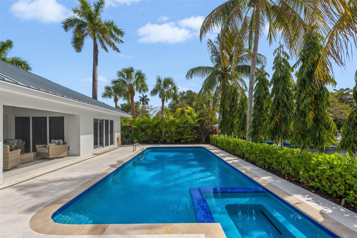 SUNRISE KEY - Residential