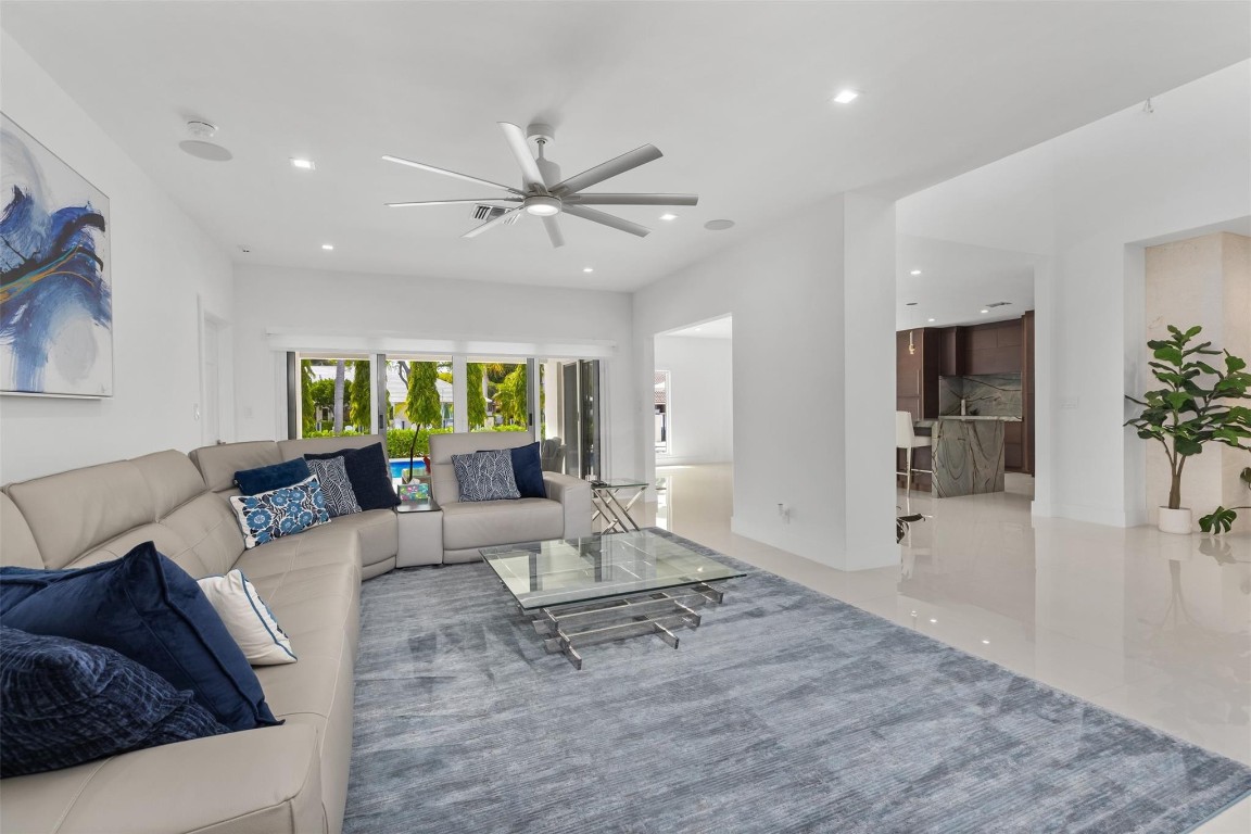 SUNRISE KEY - Residential
