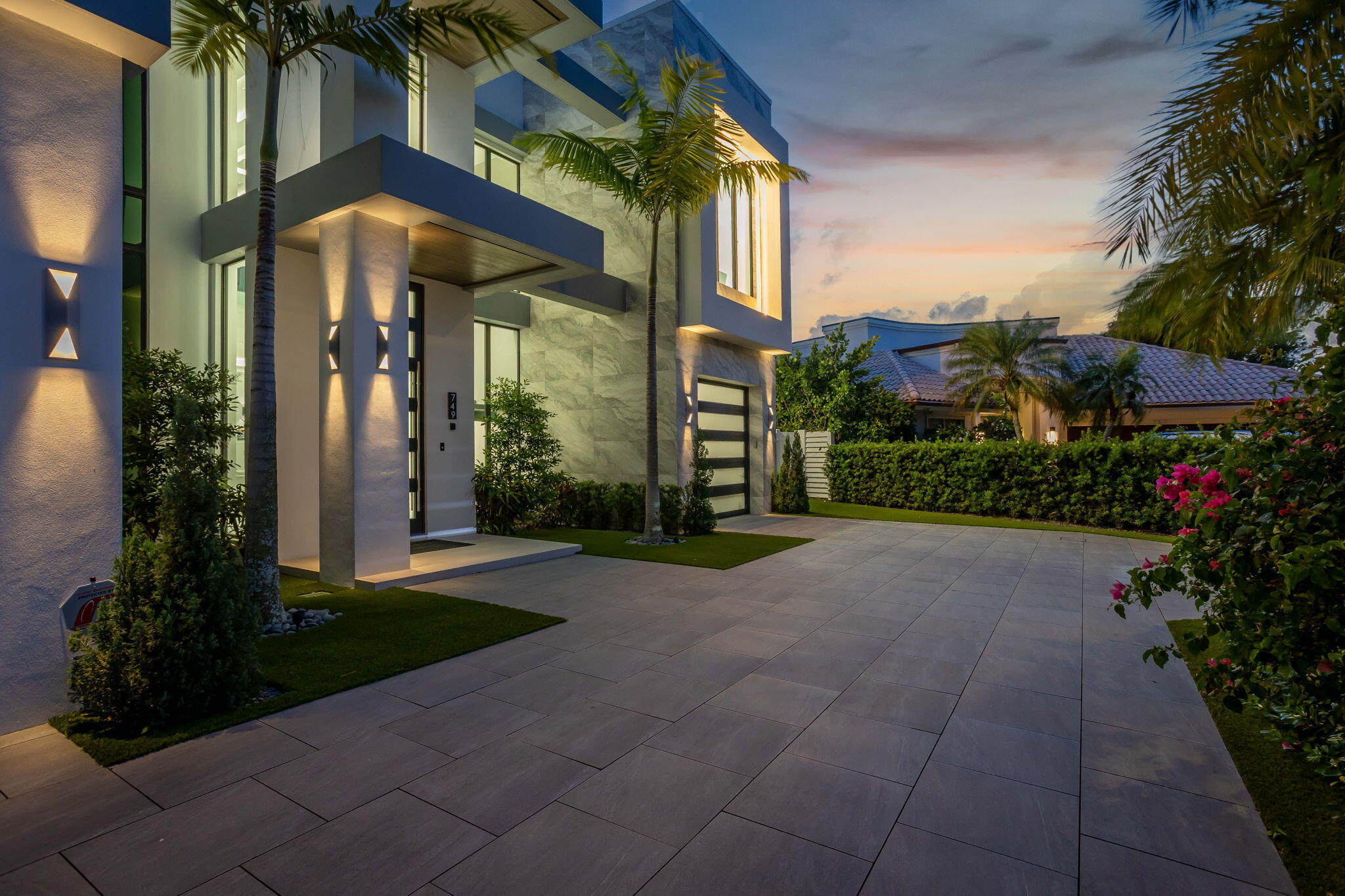 SUN AND SURF CLUB COMMUNITY - Residential