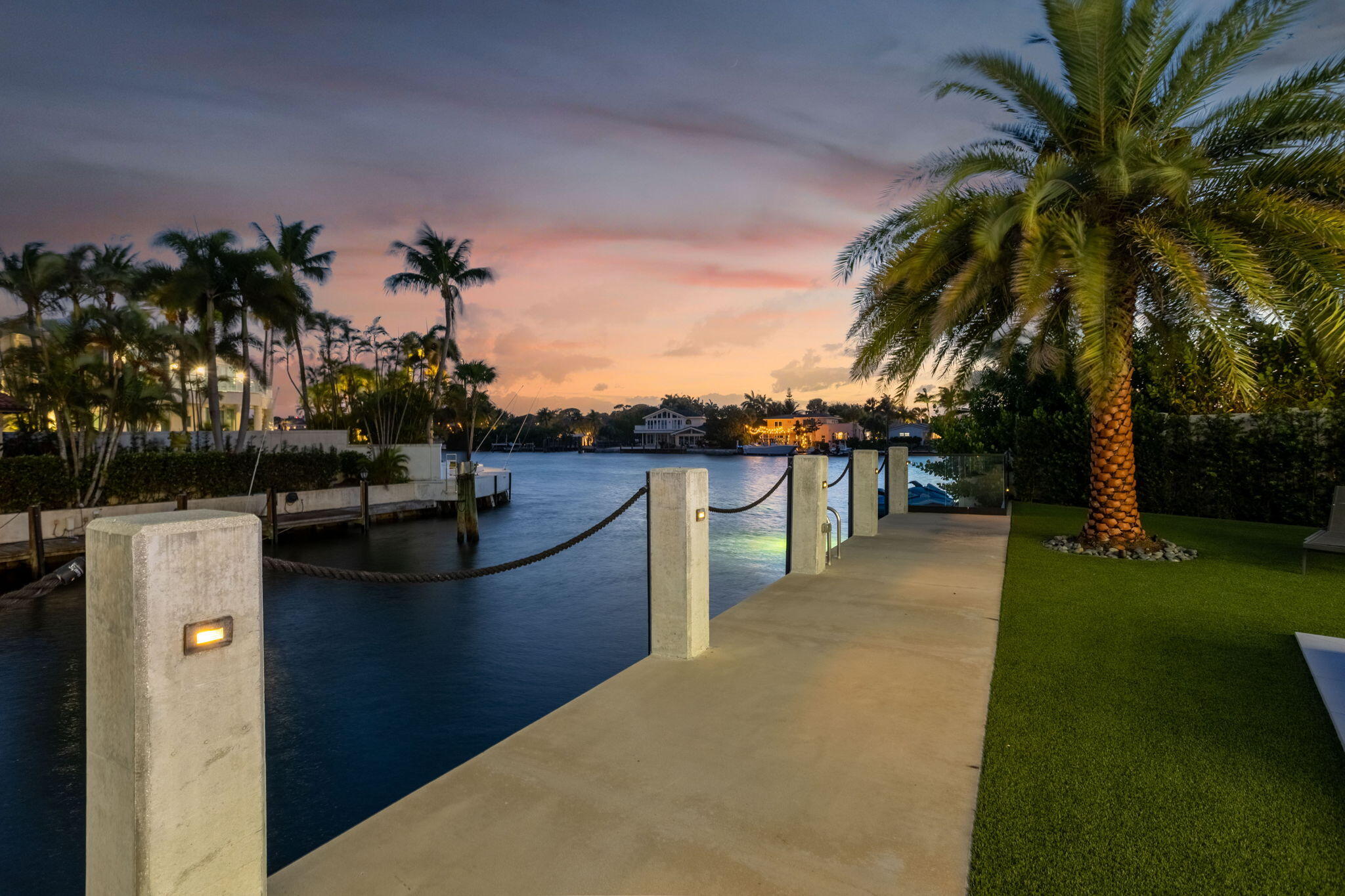 SUN AND SURF CLUB COMMUNITY - Residential