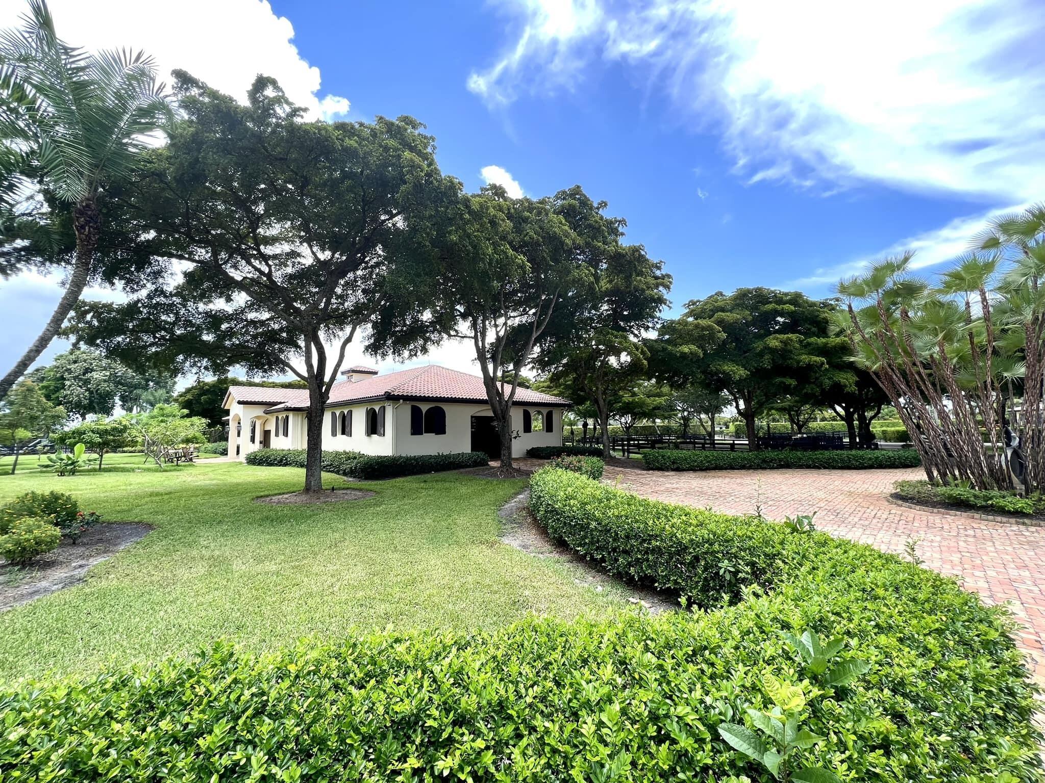 Acreage Wellington - Residential