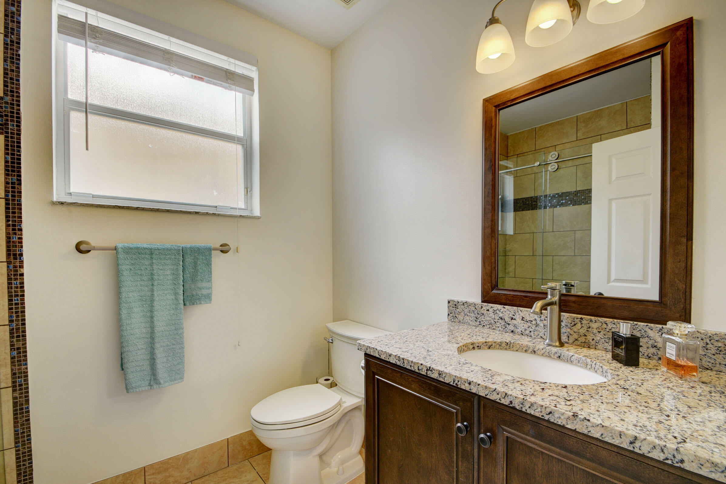 MADISON GREEN 1 PARS F, G AND I - Residential Lease
