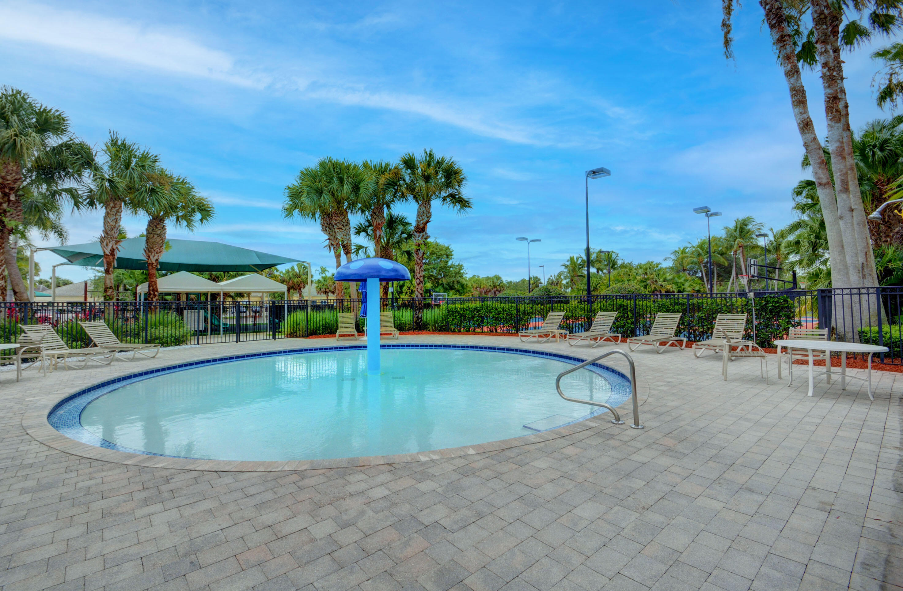 MADISON GREEN 1 PARS F, G AND I - Residential Lease