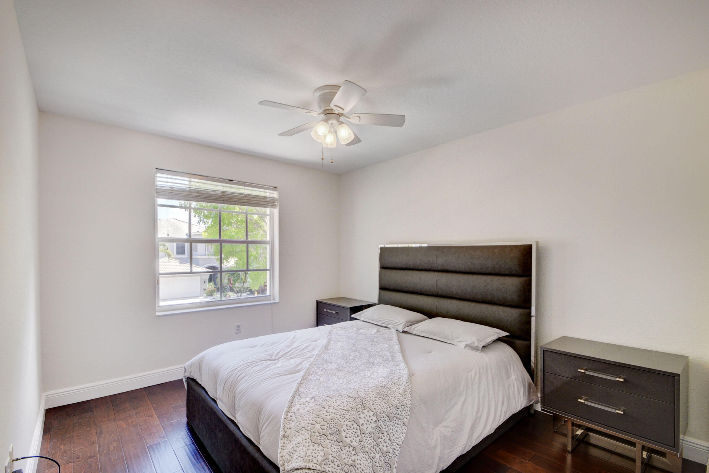MADISON GREEN 1 PARS F, G AND I - Residential Lease