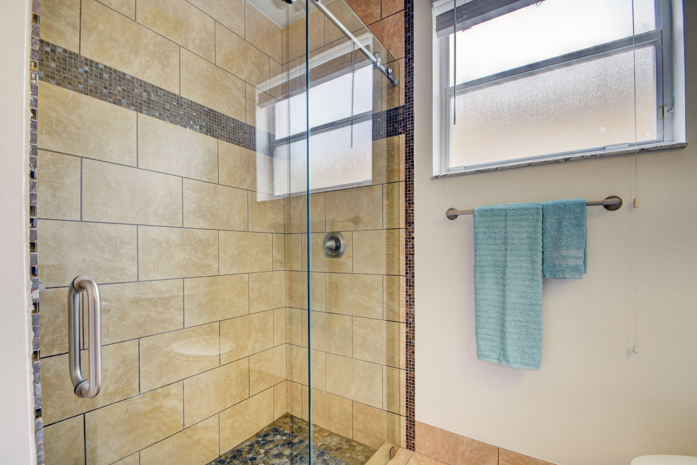 MADISON GREEN 1 PARS F, G AND I - Residential Lease