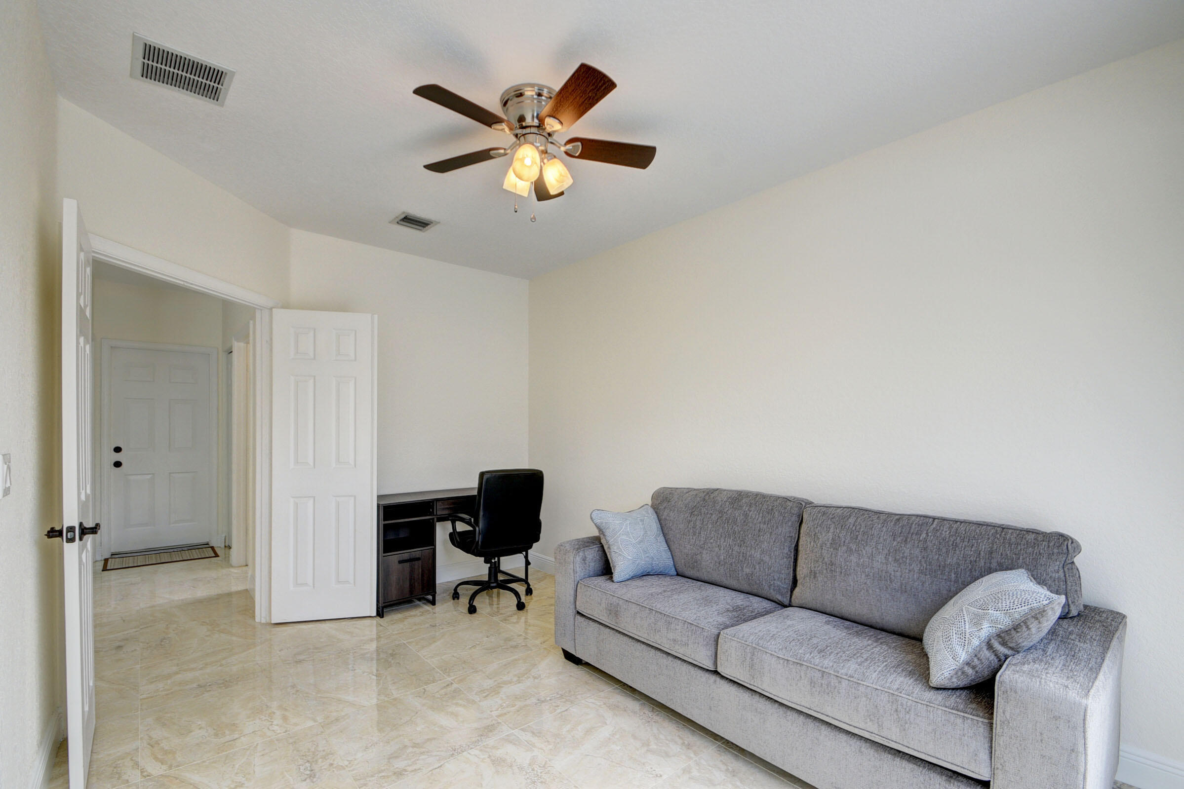 MADISON GREEN 1 PARS F, G AND I - Residential Lease