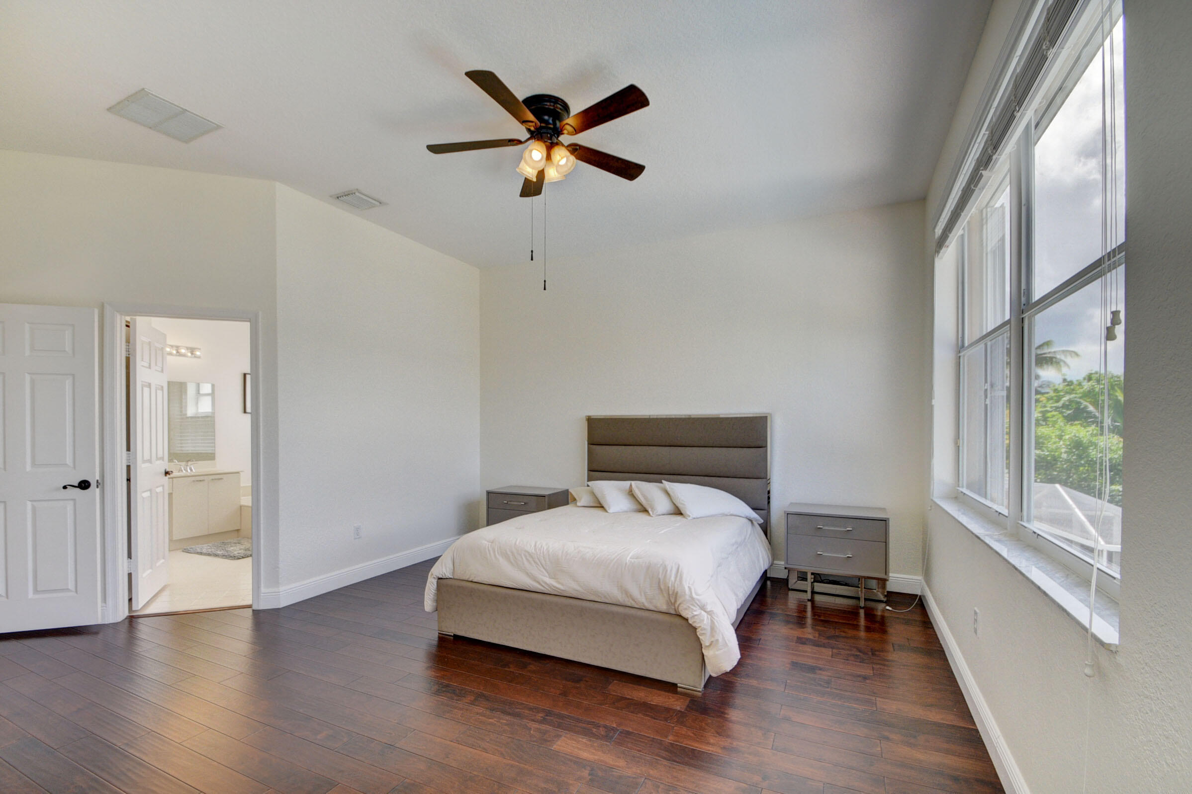 MADISON GREEN 1 PARS F, G AND I - Residential Lease