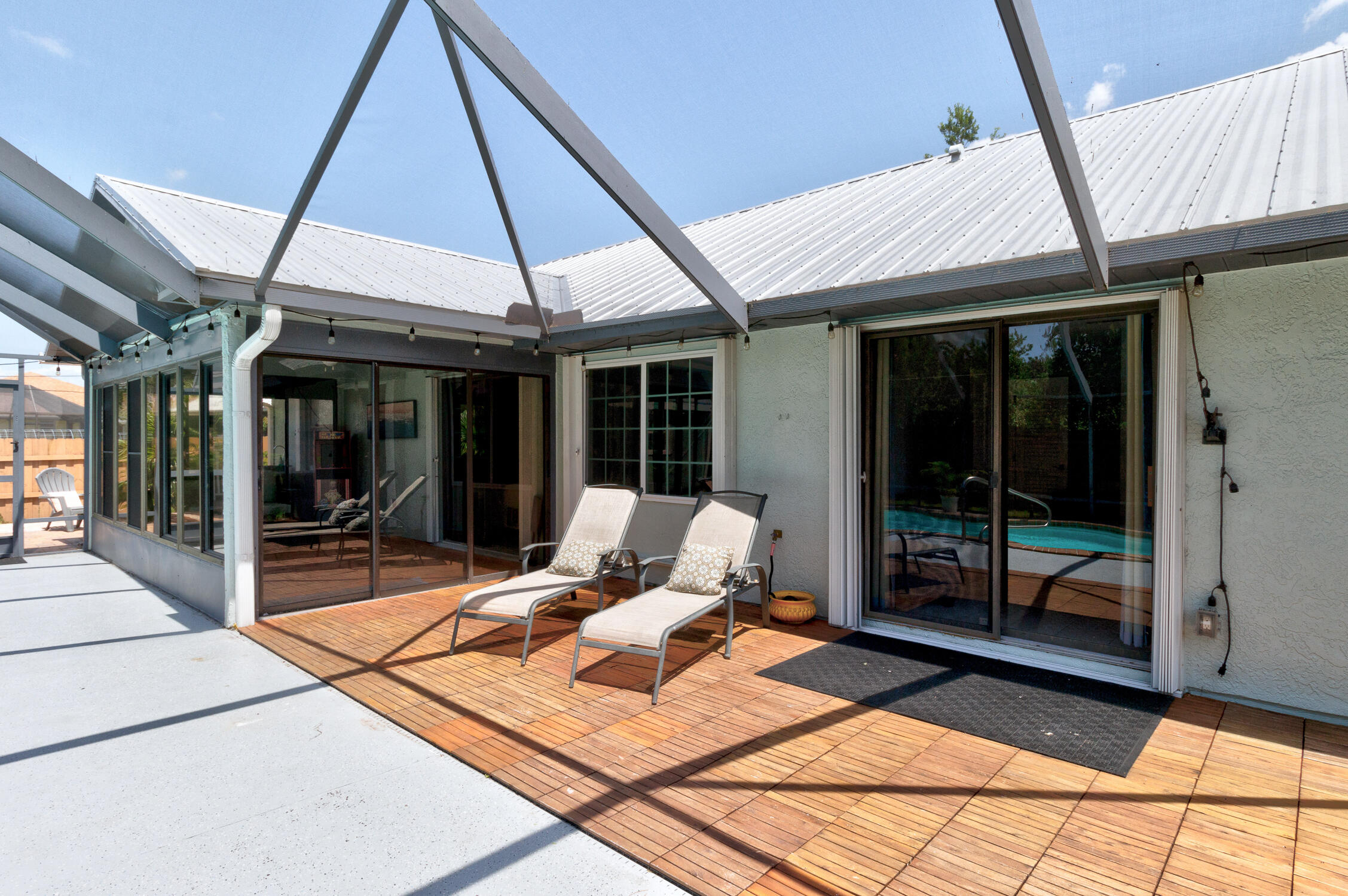 SEBASTIAN HIGHLANDS UNIT 4 - Residential