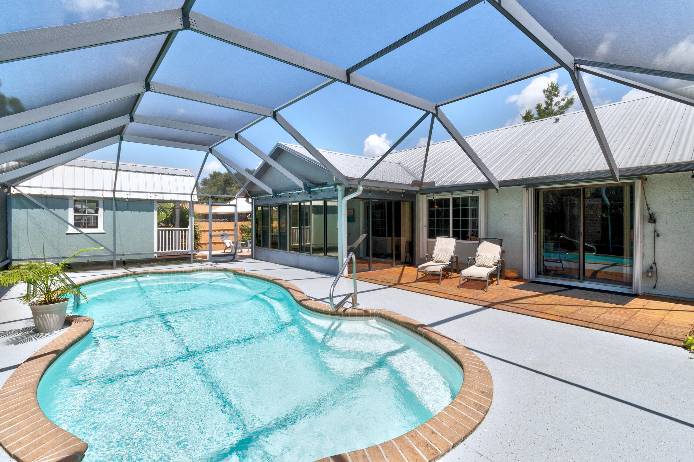 SEBASTIAN HIGHLANDS UNIT 4 - Residential