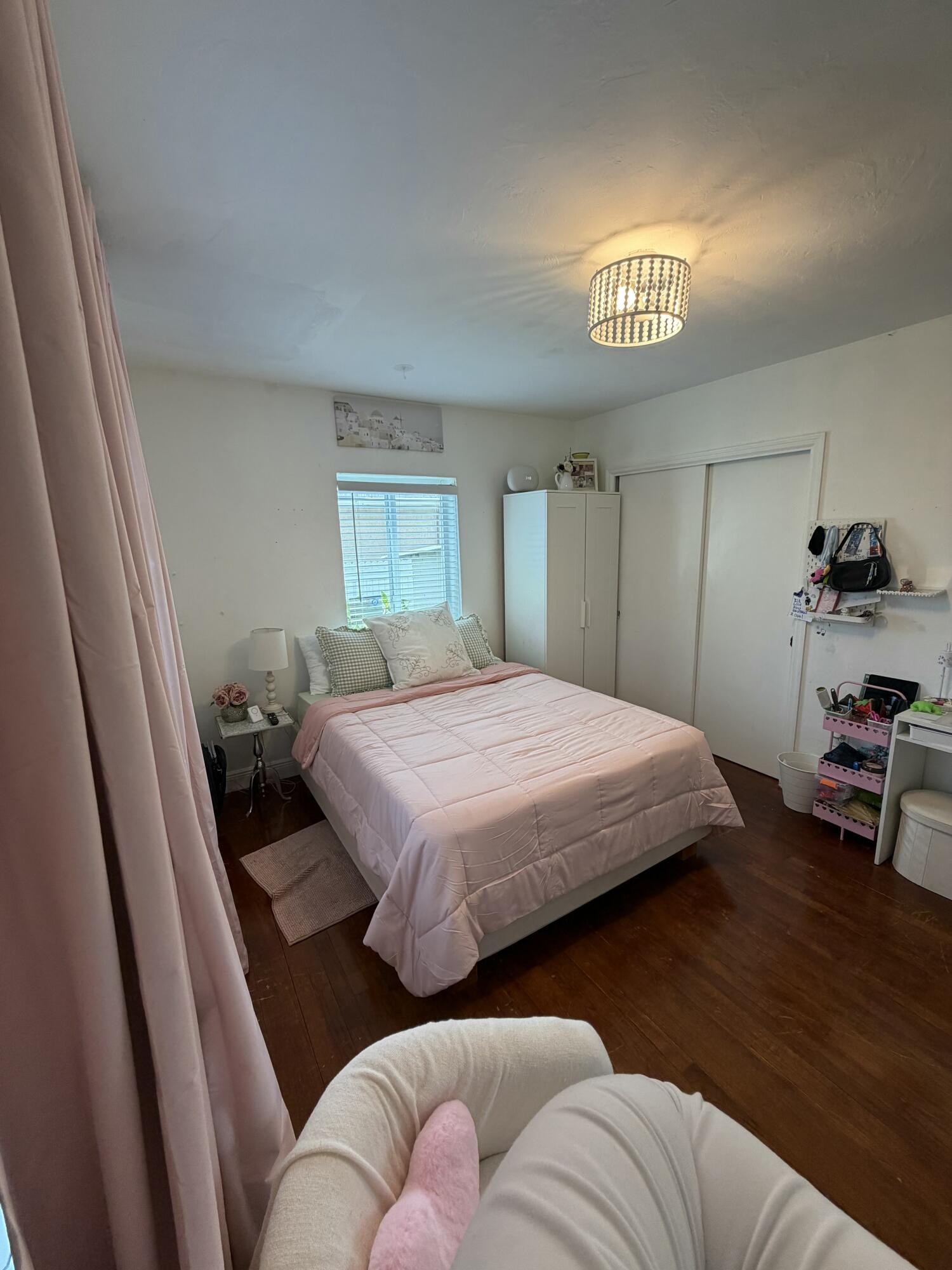 FRANK ADD TO HOLLYWOOD - Residential Lease