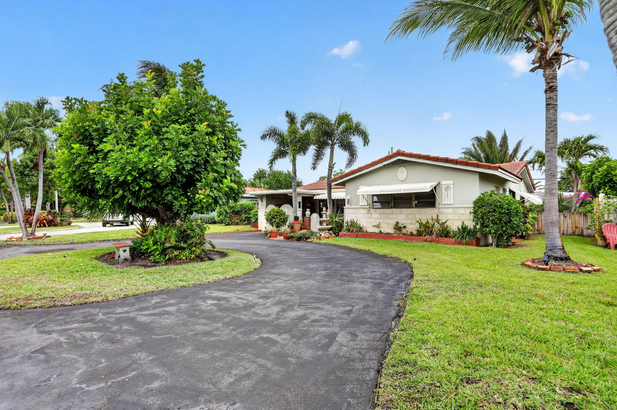 HILLSBORO ESTATES - Residential