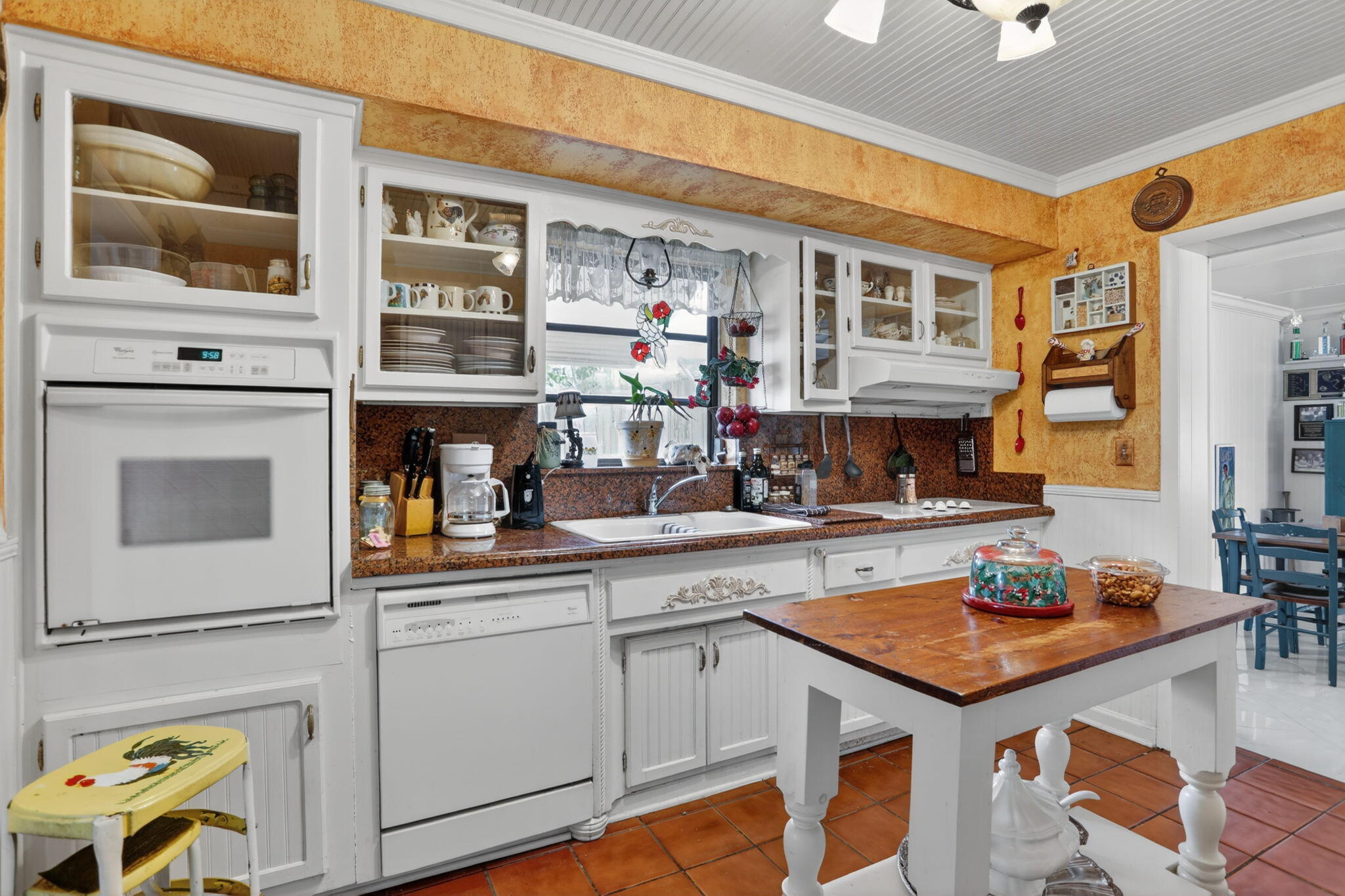 HILLSBORO ESTATES - Residential
