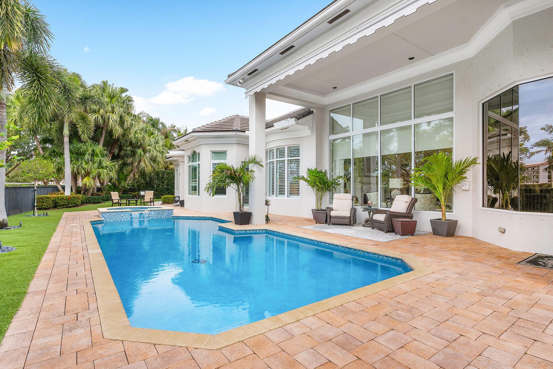 ROYAL PALM YACHT & COUNTRY CLUB - Residential