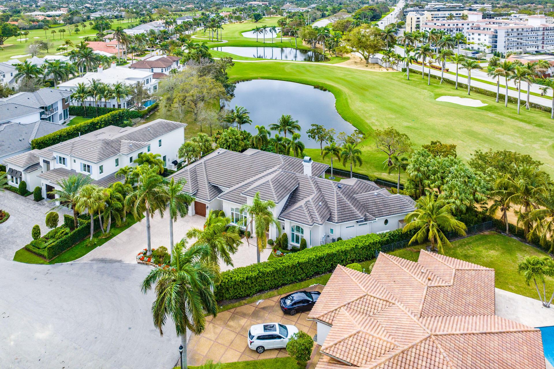 ROYAL PALM YACHT & COUNTRY CLUB - Residential