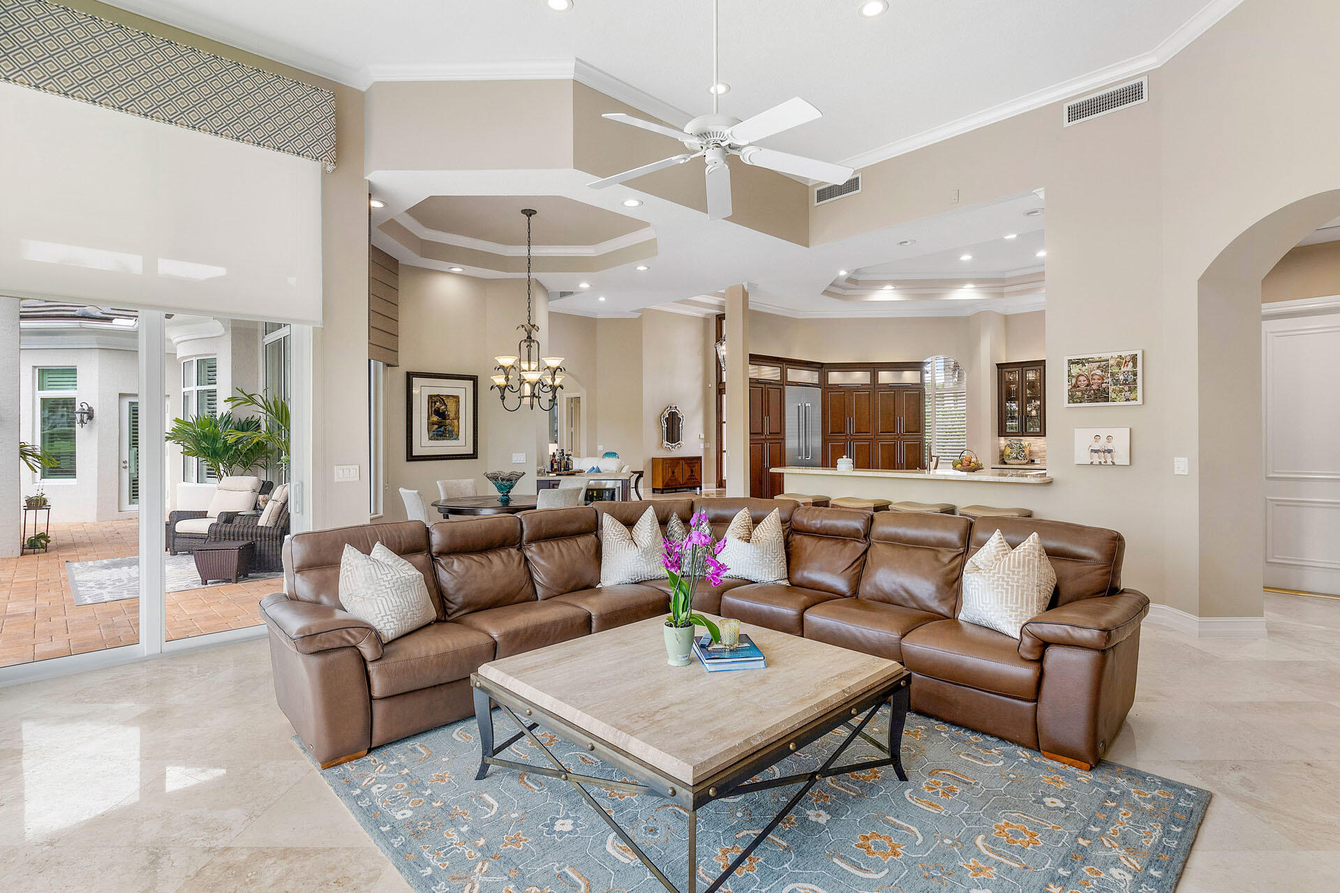 ROYAL PALM YACHT & COUNTRY CLUB - Residential