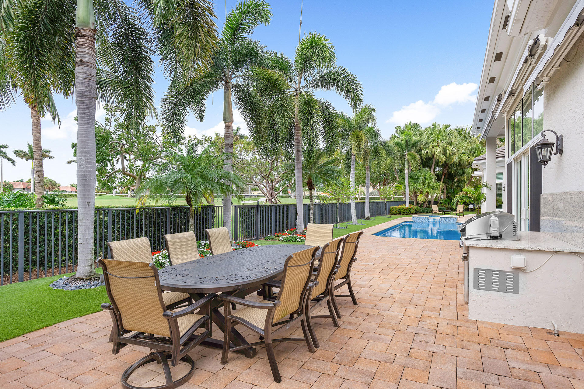 ROYAL PALM YACHT & COUNTRY CLUB - Residential