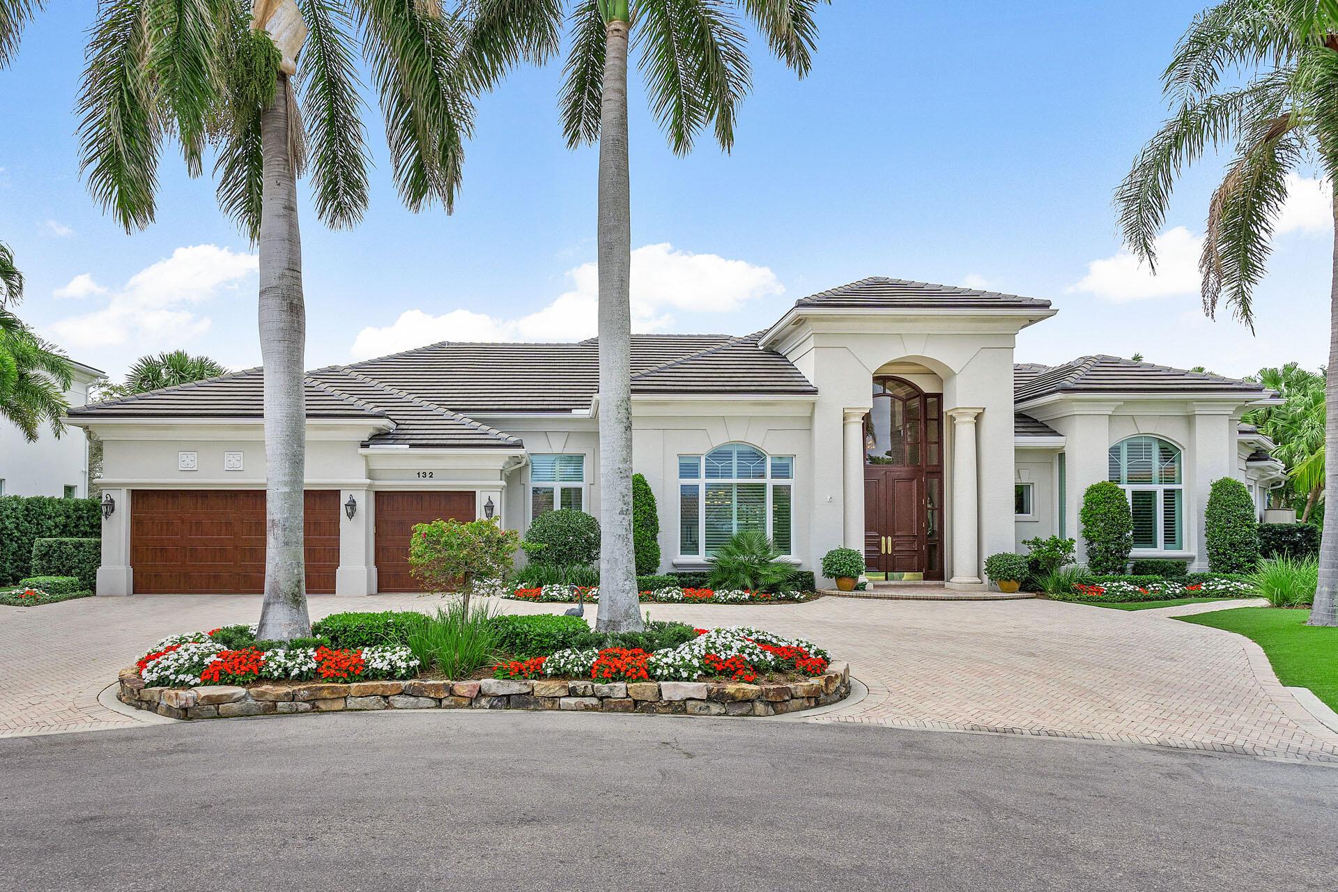 ROYAL PALM YACHT & COUNTRY CLUB - Residential