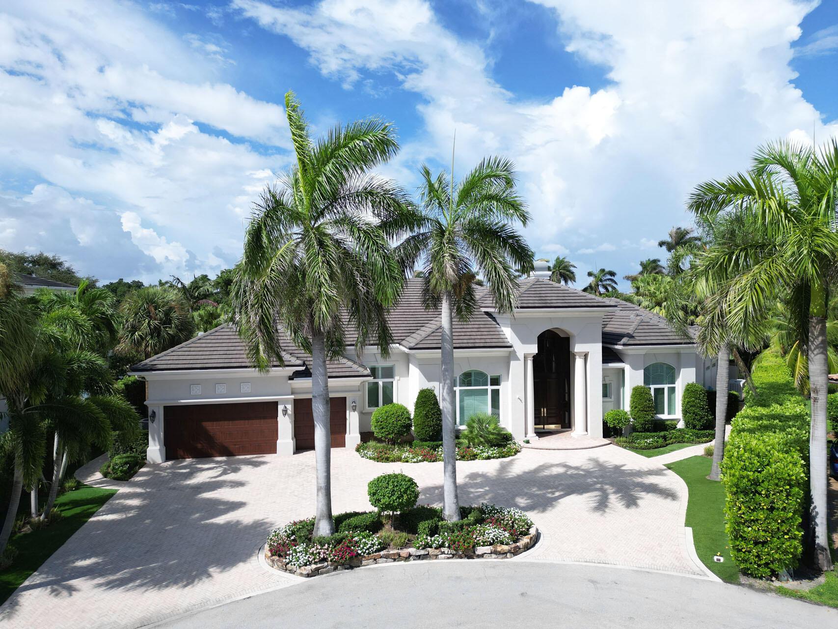 ROYAL PALM YACHT & COUNTRY CLUB - Residential