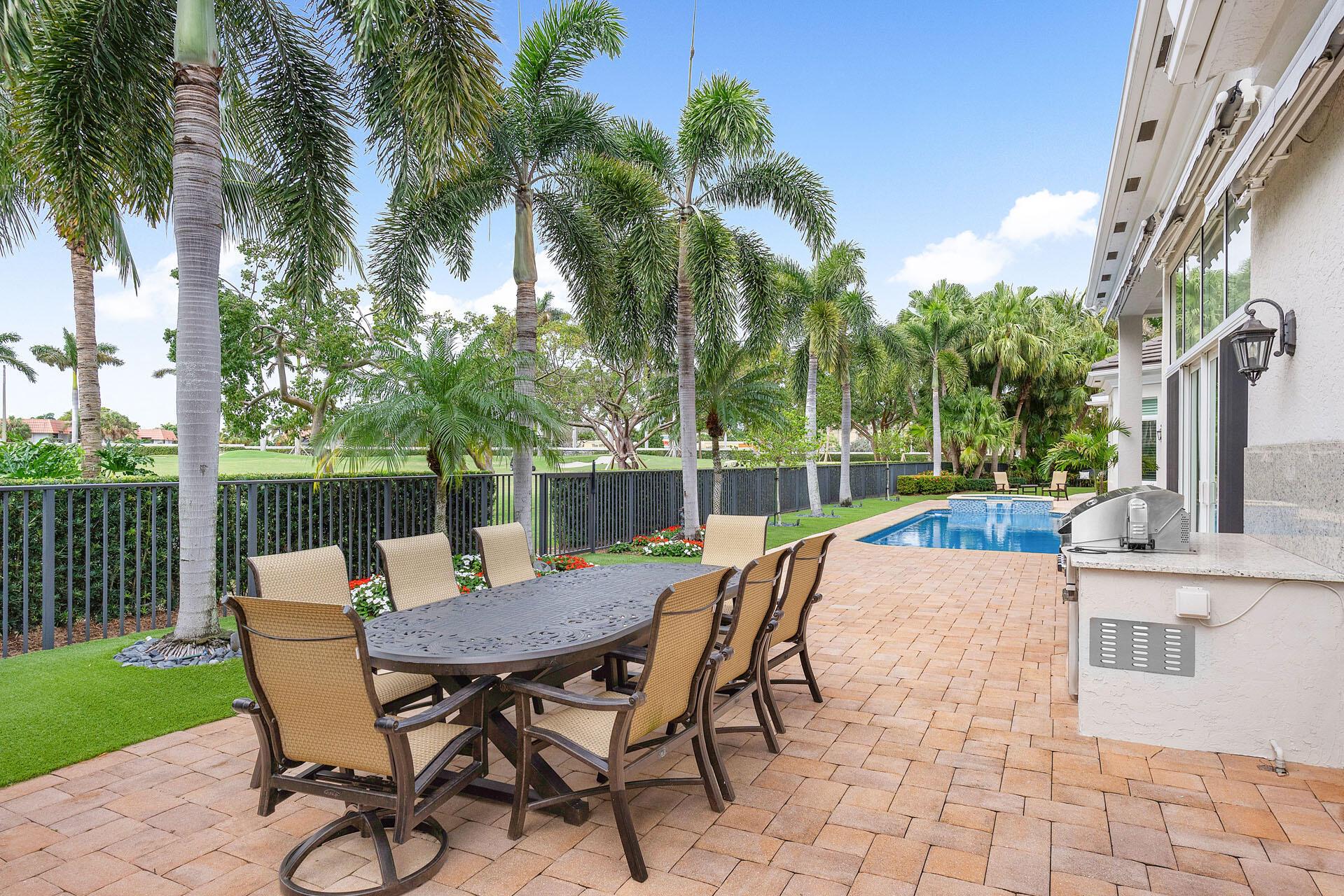 ROYAL PALM YACHT & COUNTRY CLUB - Residential