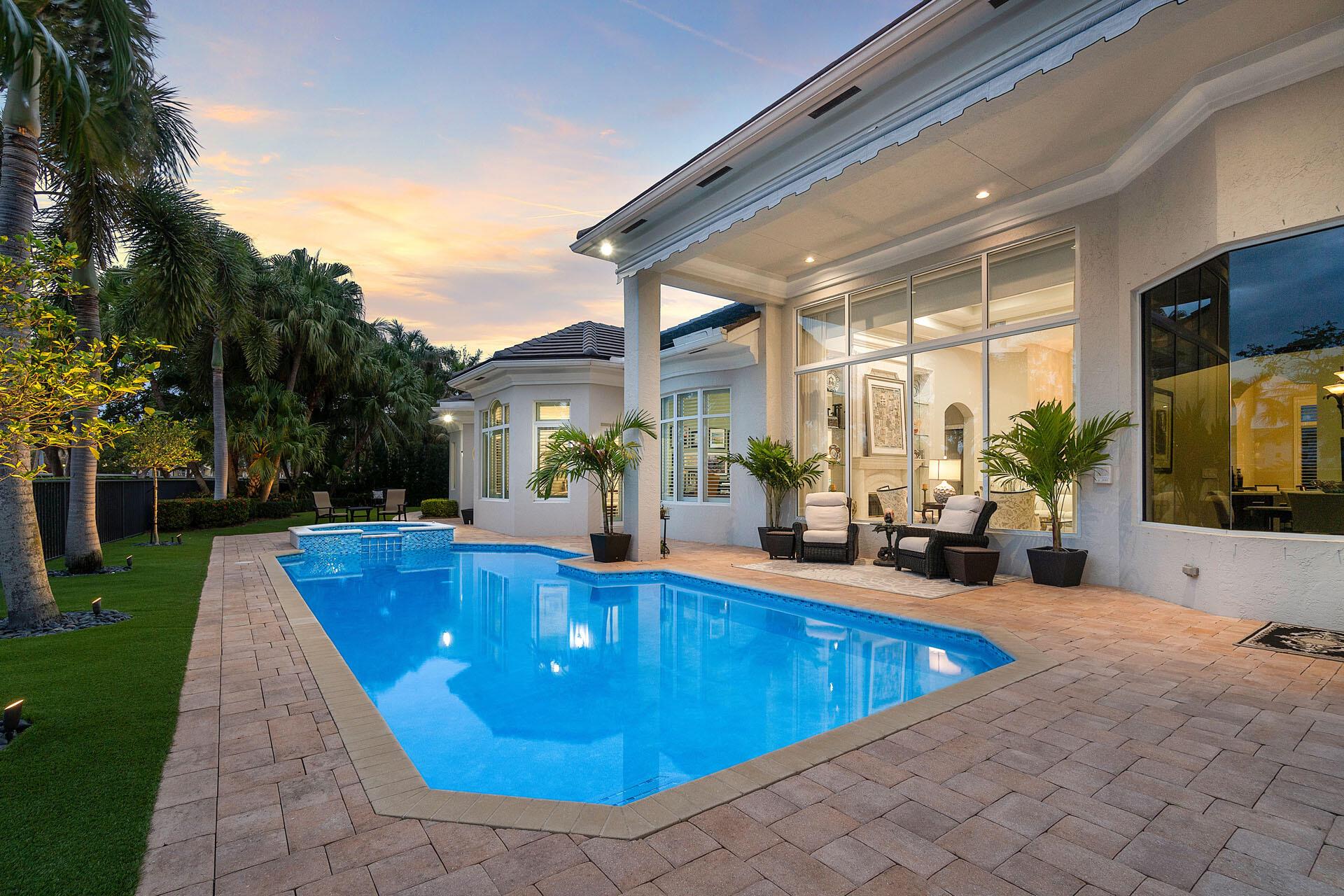 ROYAL PALM YACHT & COUNTRY CLUB - Residential