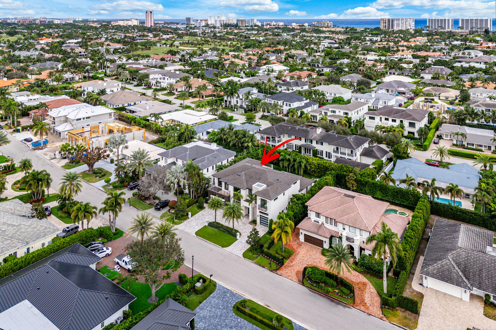 ROYAL PALM YACHT & COUNTRY CLUB - Residential