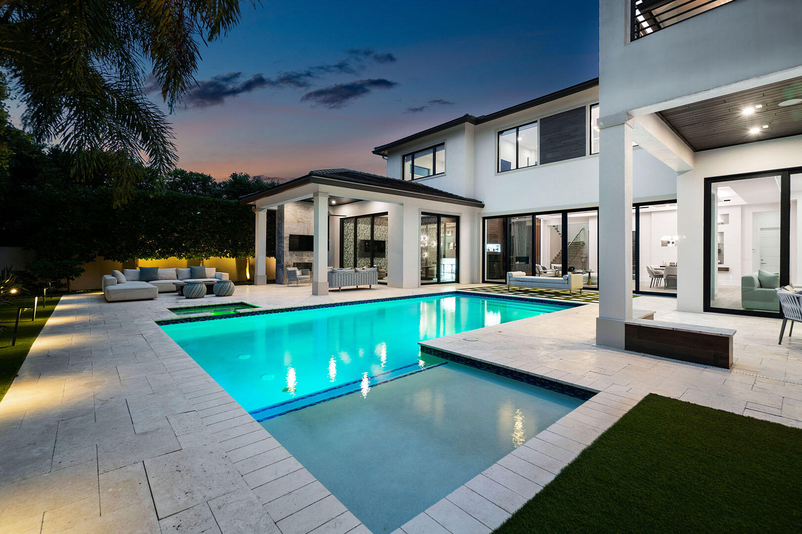 ROYAL PALM YACHT & COUNTRY CLUB - Residential