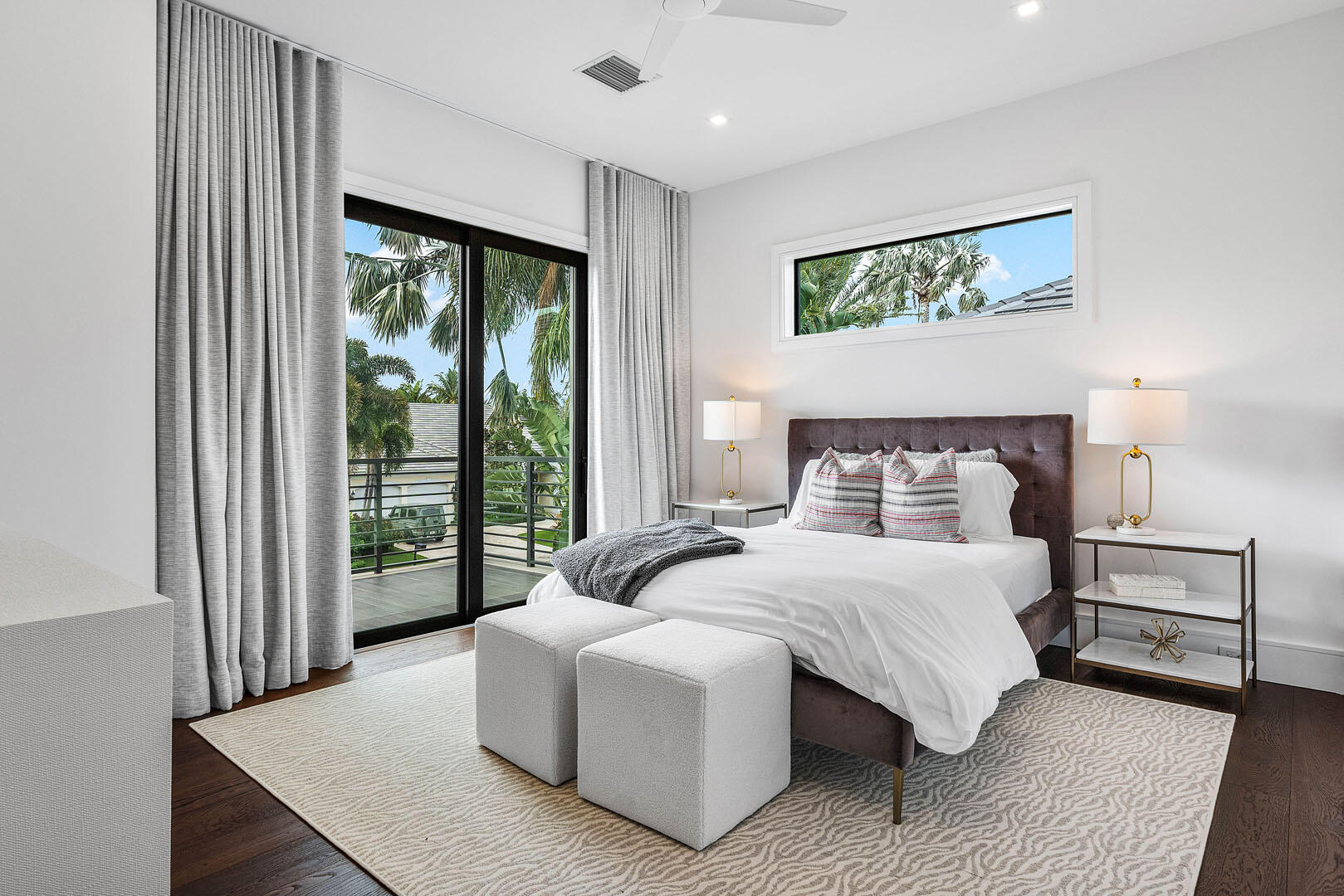 ROYAL PALM YACHT & COUNTRY CLUB - Residential