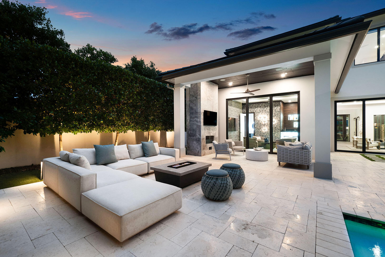 ROYAL PALM YACHT & COUNTRY CLUB - Residential